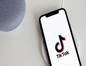 TikTok，直播,电商,抖音,快递,物流,消费者,社媒,购物,热潮